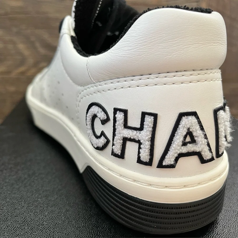 Chanel 20P Sneakers - White / Black - Size 38 (US 8) - Picture 12 of 16